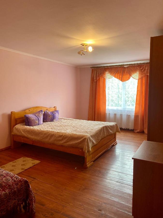 Medova Hata Hotel Verkhnyaya Rozhanka Exterior photo